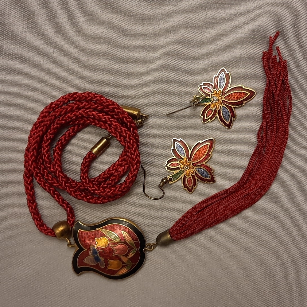 Cloisonne Vintage Necklace and Earrings